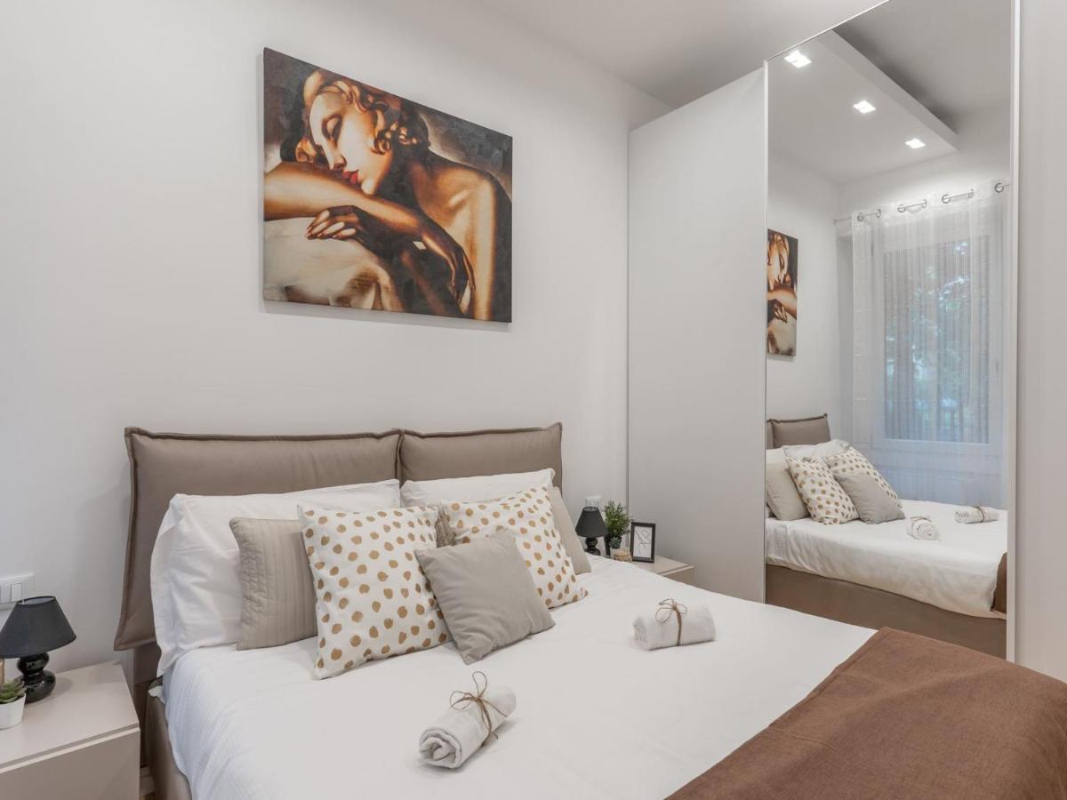The Best Rent - Gorgeous One-Bedroom Apartment In Ticinese Milan Extérieur photo